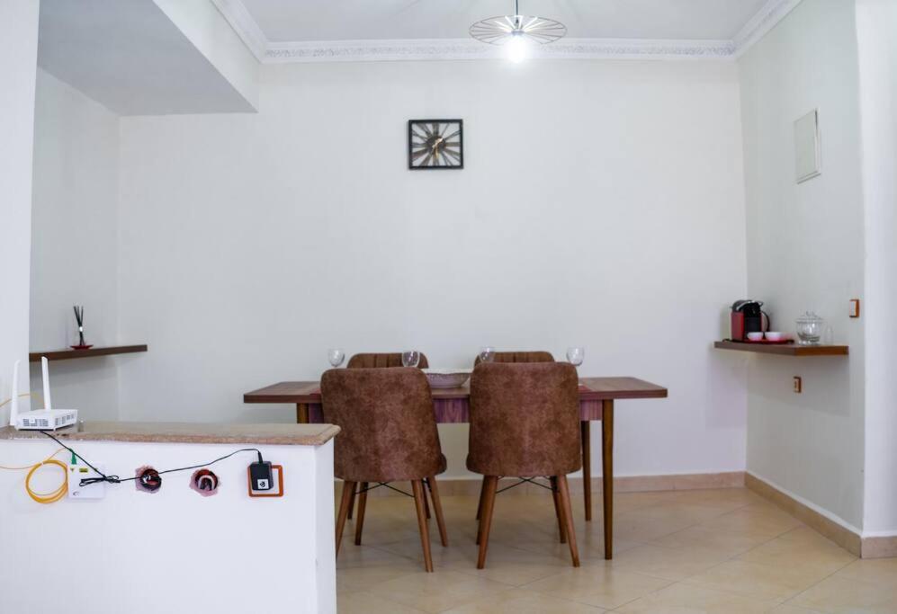 Appart Bien Place Et Fonctionnel Marrakesh Ngoại thất bức ảnh
